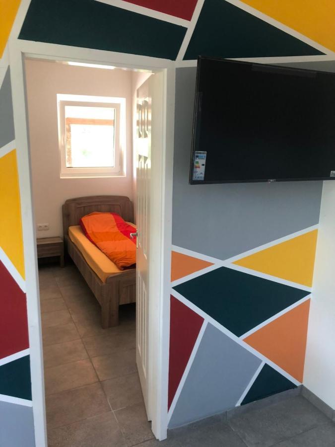 Podlovics Tanya Panzio Apartment Kemecse Exterior foto