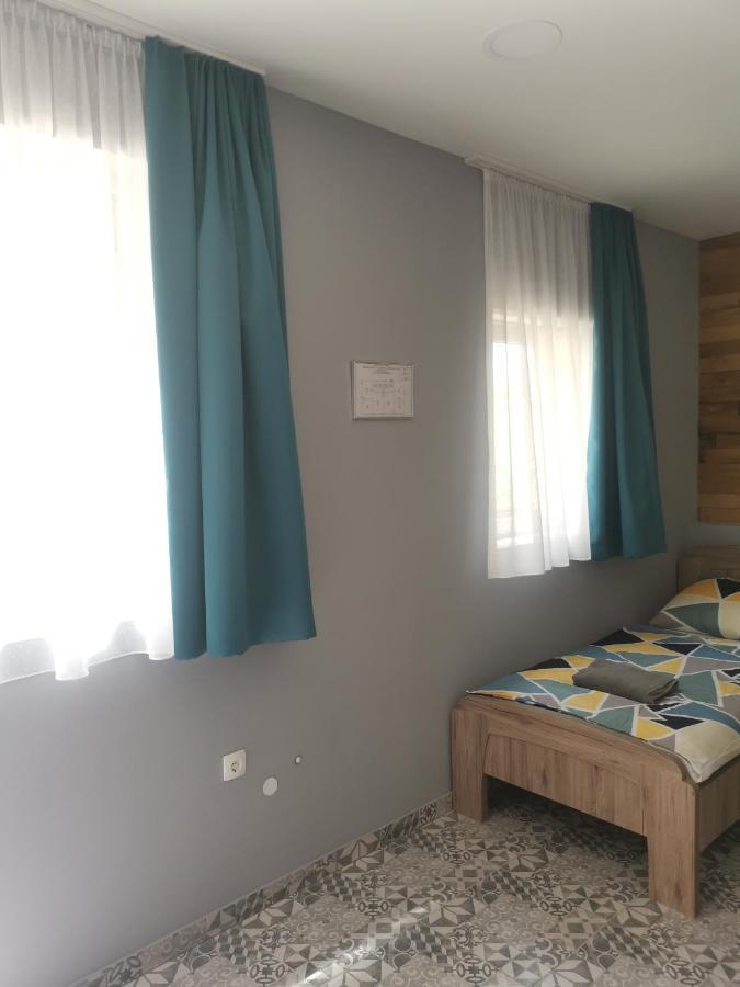 Podlovics Tanya Panzio Apartment Kemecse Exterior foto