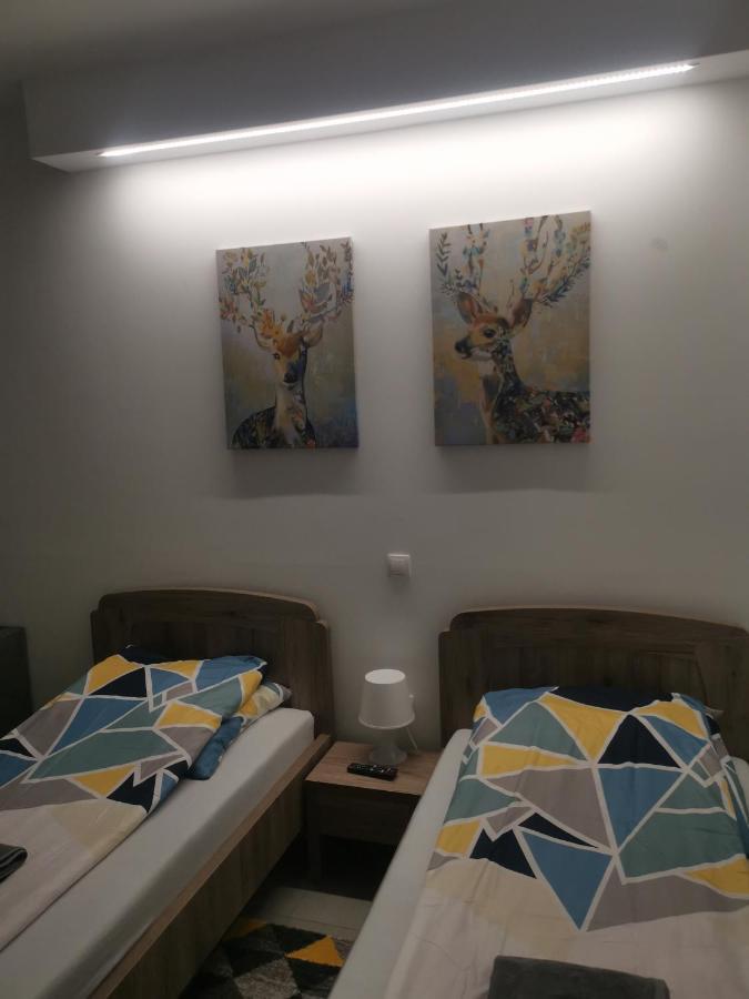 Podlovics Tanya Panzio Apartment Kemecse Exterior foto