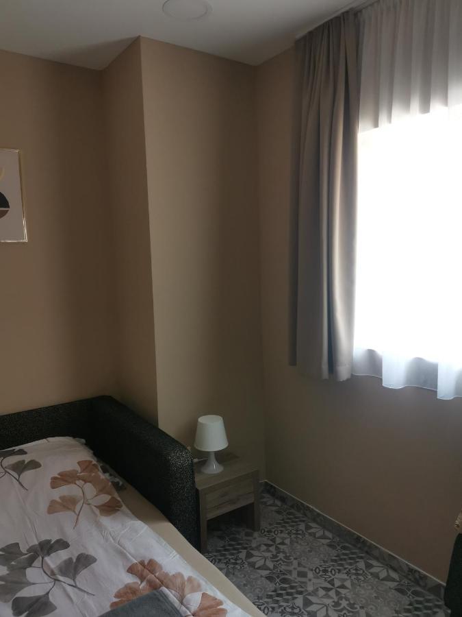 Podlovics Tanya Panzio Apartment Kemecse Exterior foto
